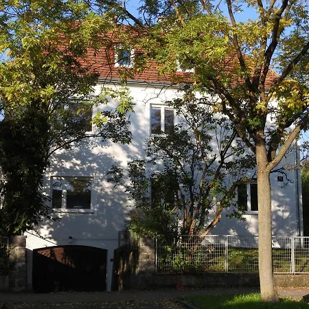 Family Apartment Linz Wohnen Mit Garten Am Fusse Des Poestlingbergs Top Lage Villenviertel Esterno foto